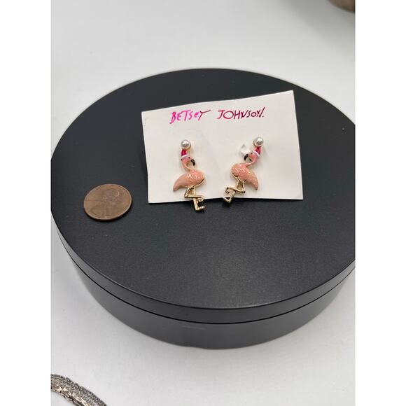 Betsey Johnson Red Hat Santa Flamingo Stud Earrings, PINK, 373135GLD650 New - Picture 7 of 7